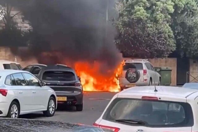 Zapaljeni automobili kod Netanyahuove rezidencije